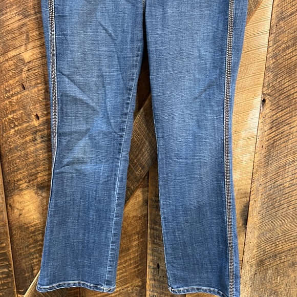 Wrangler Aura Bootcut Jeans Womens Instantly Slimming - Picture 3 of 9